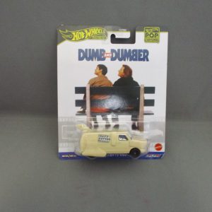 Hot Wheels 2024 Dumb & Dumber Mutt Cutts Tan Van 1:64