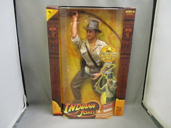 Hasbro Indiana Jones Raiders of the Lost Ark 12" W/ Sound