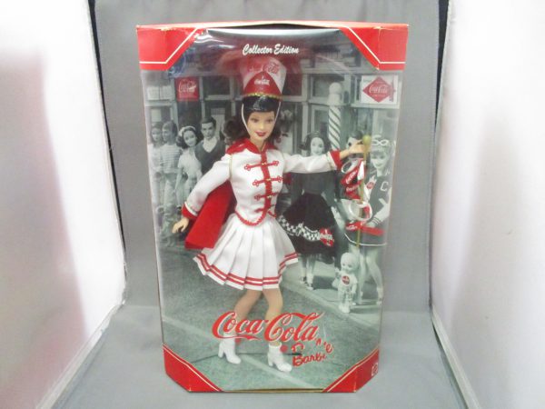 2001 Coco-Cola Majorette Barbie #53974