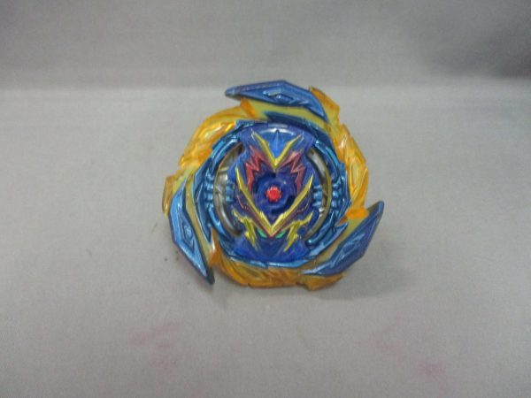 Beyblade Burst Surge Superking Brave Valkyrie B-163