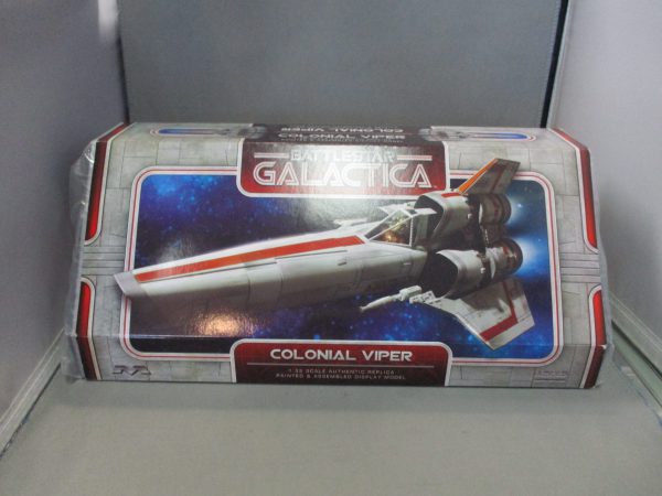 Battlestar Galactica Colonial Viper 1:32 Scale Replica