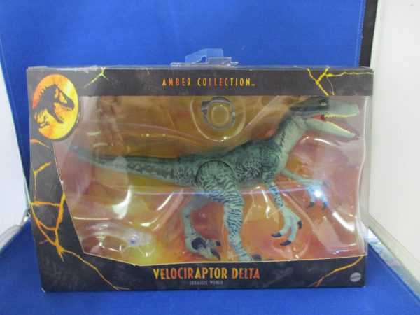 Jurassic Park Amber Collection Velociraptor Delta