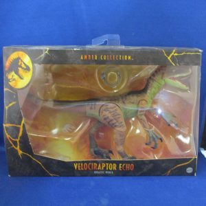 Jurassic Park Amber Collection Velociraptor Echo