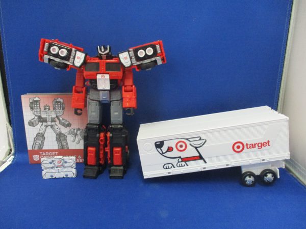 Generations Target Optimus Prime & Autobot Bullseye