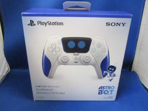 Playstation 5 Astro Bot DualSense Wireless Controller