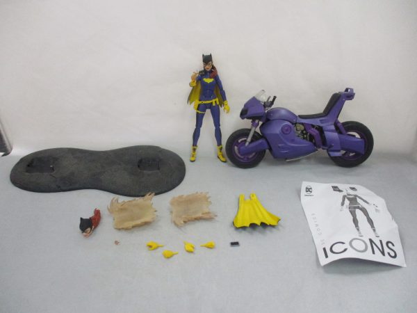 Dc Icons Batgirl Of Burnside