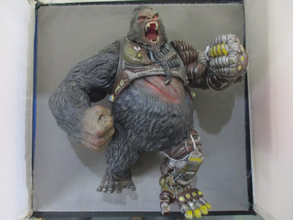 McFarlane toys Cy-Gor King Kong mecha robot