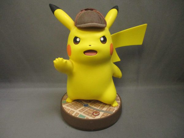 Amiibo Detective Pikachu
