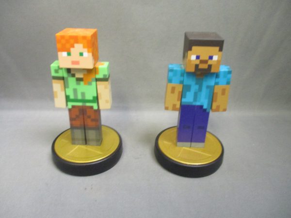 Amiibo Minecraft Steve & Alex