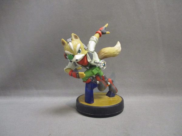 Amiibo Super Smash Bros. Fox McCloud