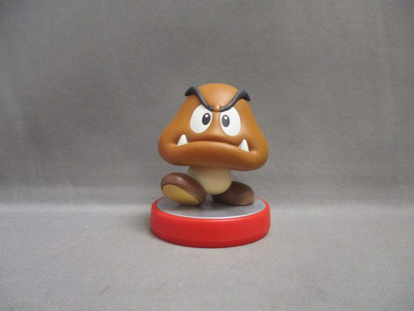 Amiibo Mario Goomba