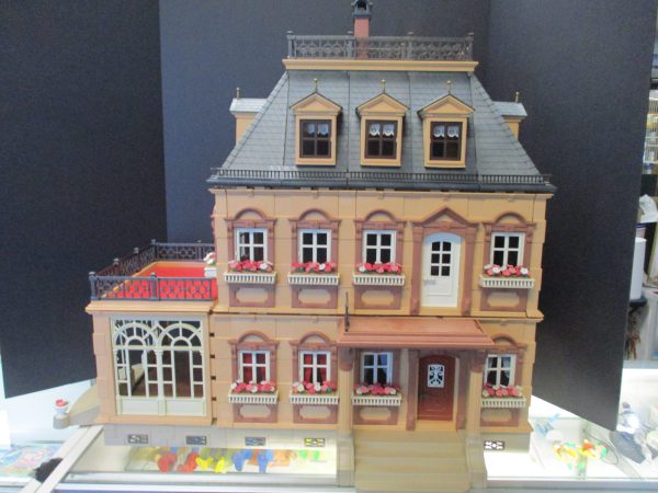 Playmobil 5300 Victorian Mansion and Furniture Sets