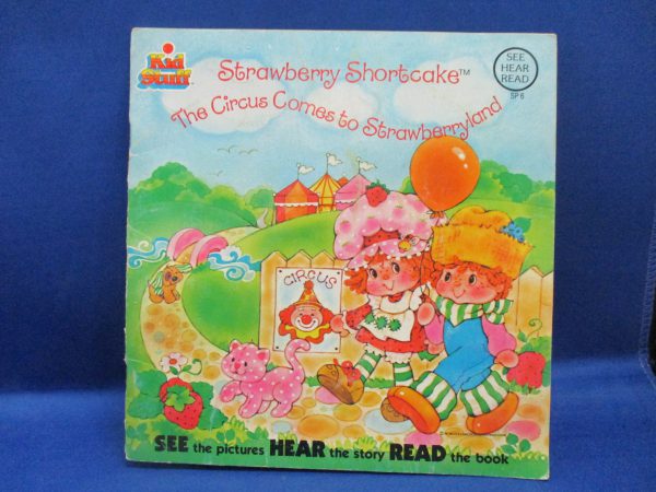 Read-Along Book and Record Strawberry Shortcake The Circus Comes to Strawberryland