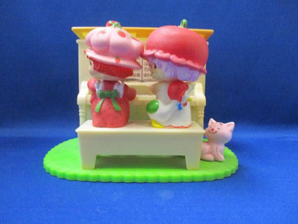 Kenner Strawberry Shortcake Music Box
