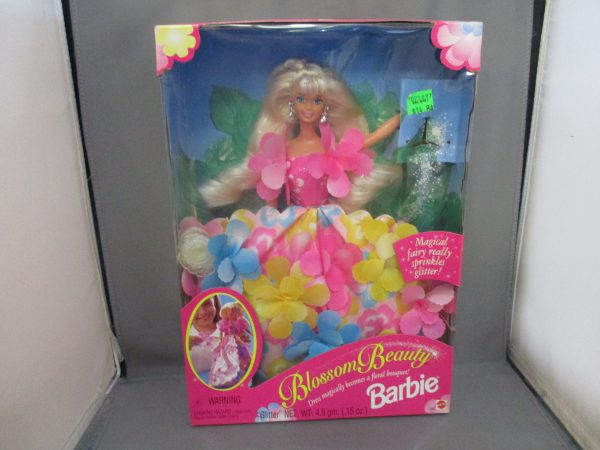 Barbie #17032 Blossom Beauty Barbie