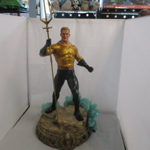 Sideshow Collectibles Aquaman Premium Format Figure