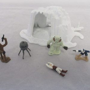 Kenner Micro Collection Hoth Wampa Cave