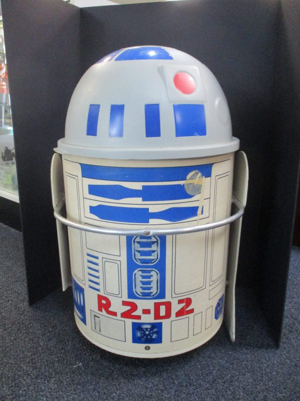 R2-D2 Toy Chest