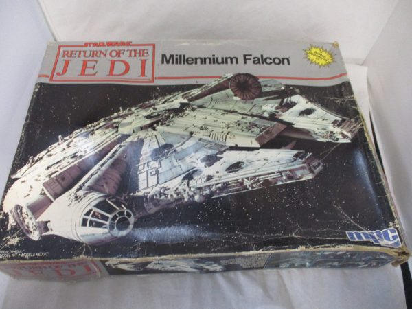 Star Wars Return of the Jedi Millennium Falcon Model Kit