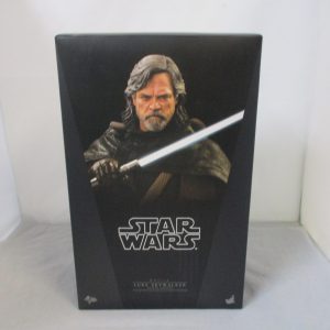 Hot Toys MMS458 Last Jedi Deluxe Luke Skywalker
