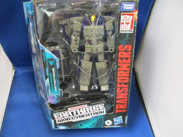 Transformers WFC Earthrise Astrotrain