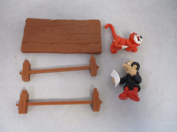 Schleich Smurfs Gargamel and Table
