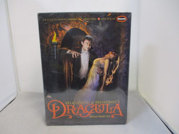 Bela Lugosi as Broadway's Dracula Model Kit