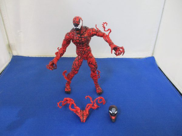 ToyBiz Marvel Legends Carnage