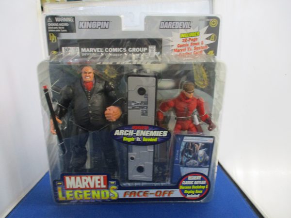 ToyBiz Legends Face-Off Kingpin vs Daredevil