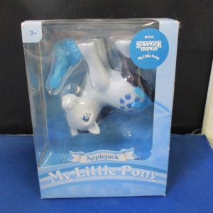 Hasbro My Little Pony Stranger Things Applejack
