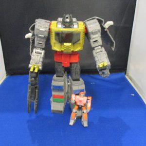 Studio Series 86-06 Grimlock & Autobot Wheelie
