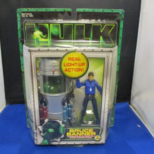 Toy Biz Hulk Bruce Banner Transforming Chamber w/ Gamma Glowing Action