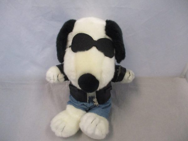 Snoopy - Joe Cool plush