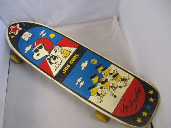 Joe Cool (Snoopy) and "The Scooters" skateboard