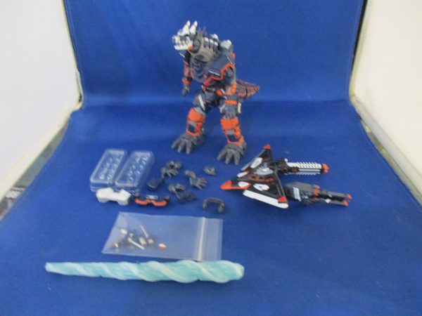 S.H.Figuarts Type 23 Special Tactical Armored Kaiju Earth Garon W/ Upgrade Kit