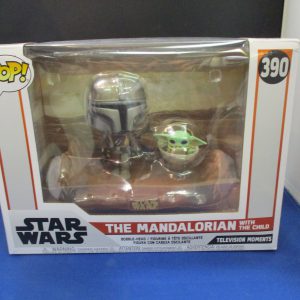 Funko Pop! 390 The Mandalorian W/ The Child