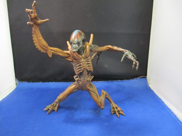 Hasbro Alien Resurrection Warrior Alien