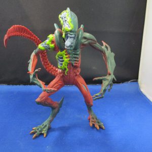 Hasbro Alien Resurrection Battle Scarred Alien