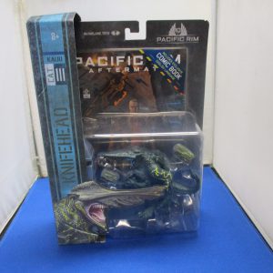 Pacific Rim McFarlane Toys Knifehead (Kaiju) Playset with Comic