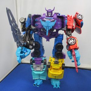 Transformers Generations CW G2 Menasor Gift Set