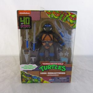 Teenage Mutant Ninja Turtles: Classic 4" Remastered Leonardo