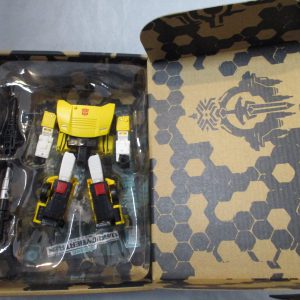 WFC Autobot Tigertrack