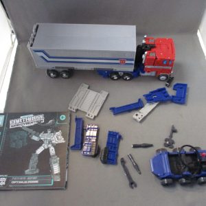 Transformers WFC Earthrise Optimus Prime with upgrade kit