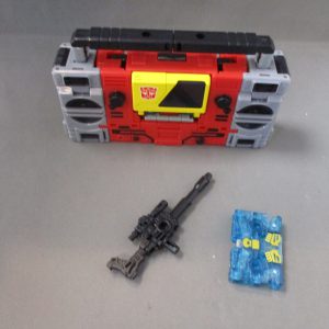 Transformers Legacy Generations Blaster and Eject