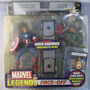 Toybiz Marvel Legends Face Off Captain America VS. Red Skull