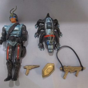 Sectaurs Zak and Bitaur