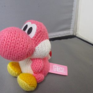 Nintendo Amiibo Pink Yarn Yoshi