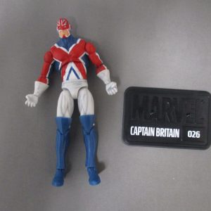 Marvel Universe 3.75" Captain Britain