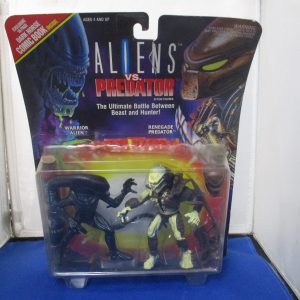 Kenner Aliens Vs. Predator Warrior Alien & Renegade Predator