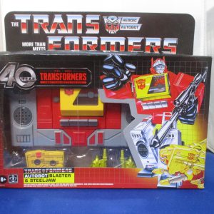 Transformers 40th Anniversary Blaster and Steeljaw